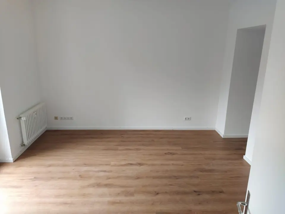 3 Zimmer Wohnung mit 95 m² in Hannover – Bild 2