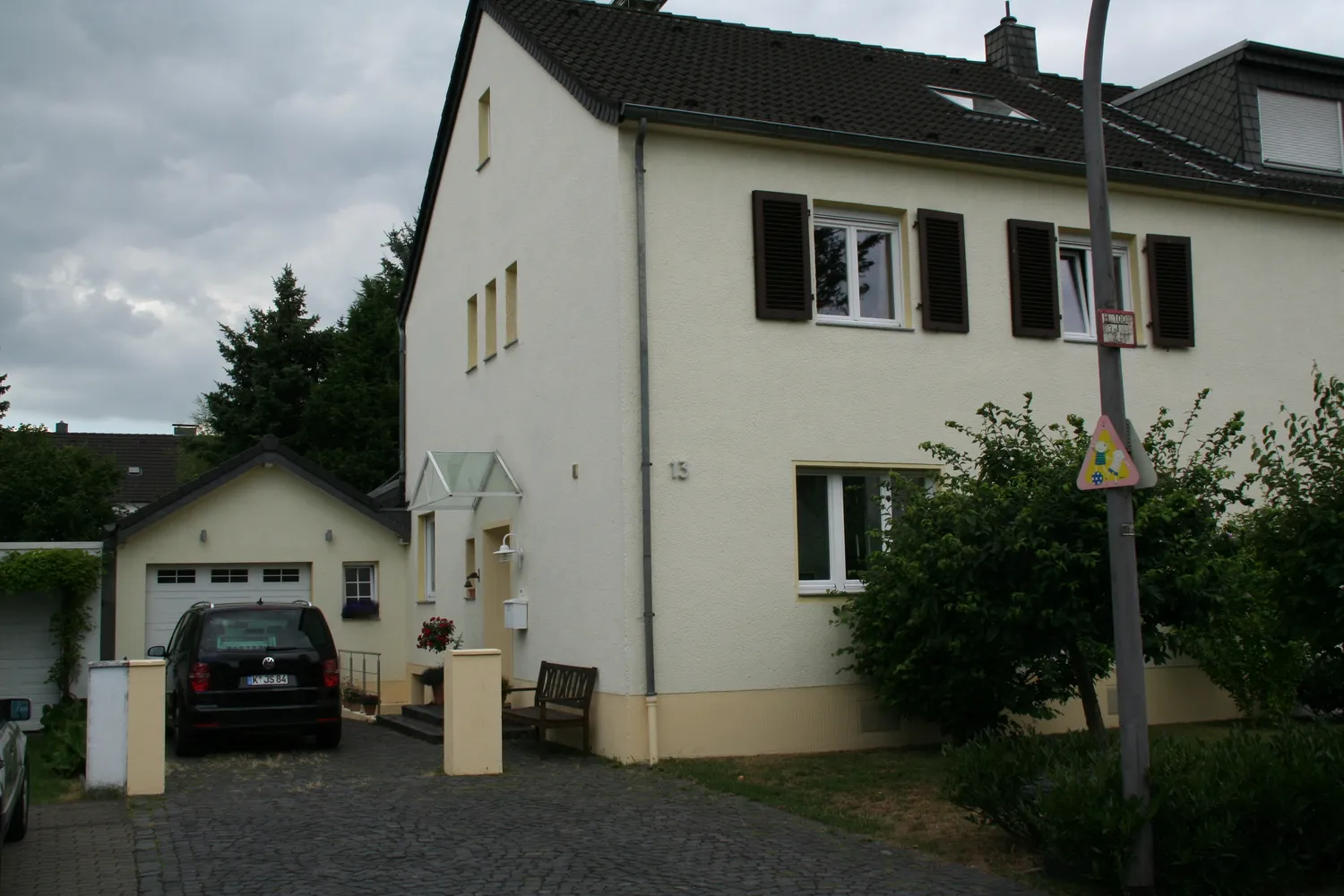 7 Zimmer Haus mit 175 m² in Köln – Bild 1