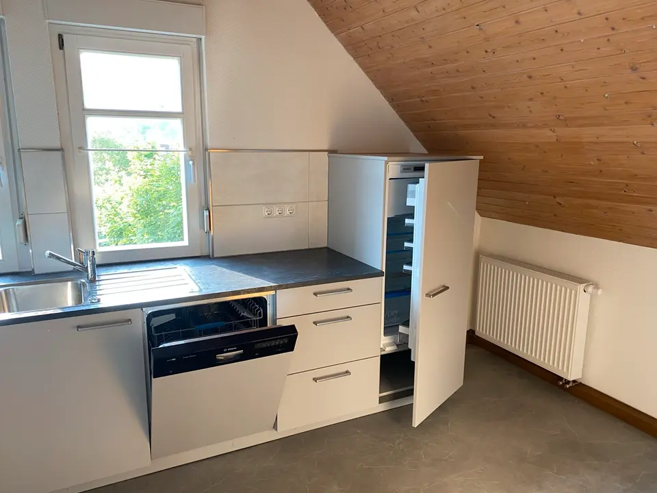 3 Zimmer Wohnung mit 60 m² in Suhl – Bild 3