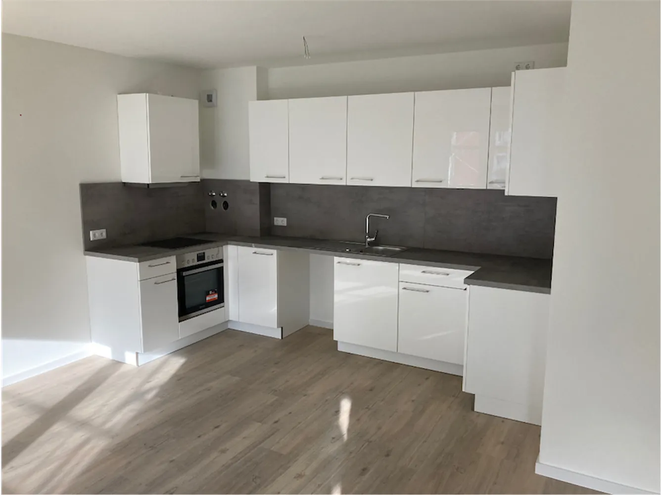 4 Zimmer Wohnung mit 84 m² in Hamburg – Bild 2