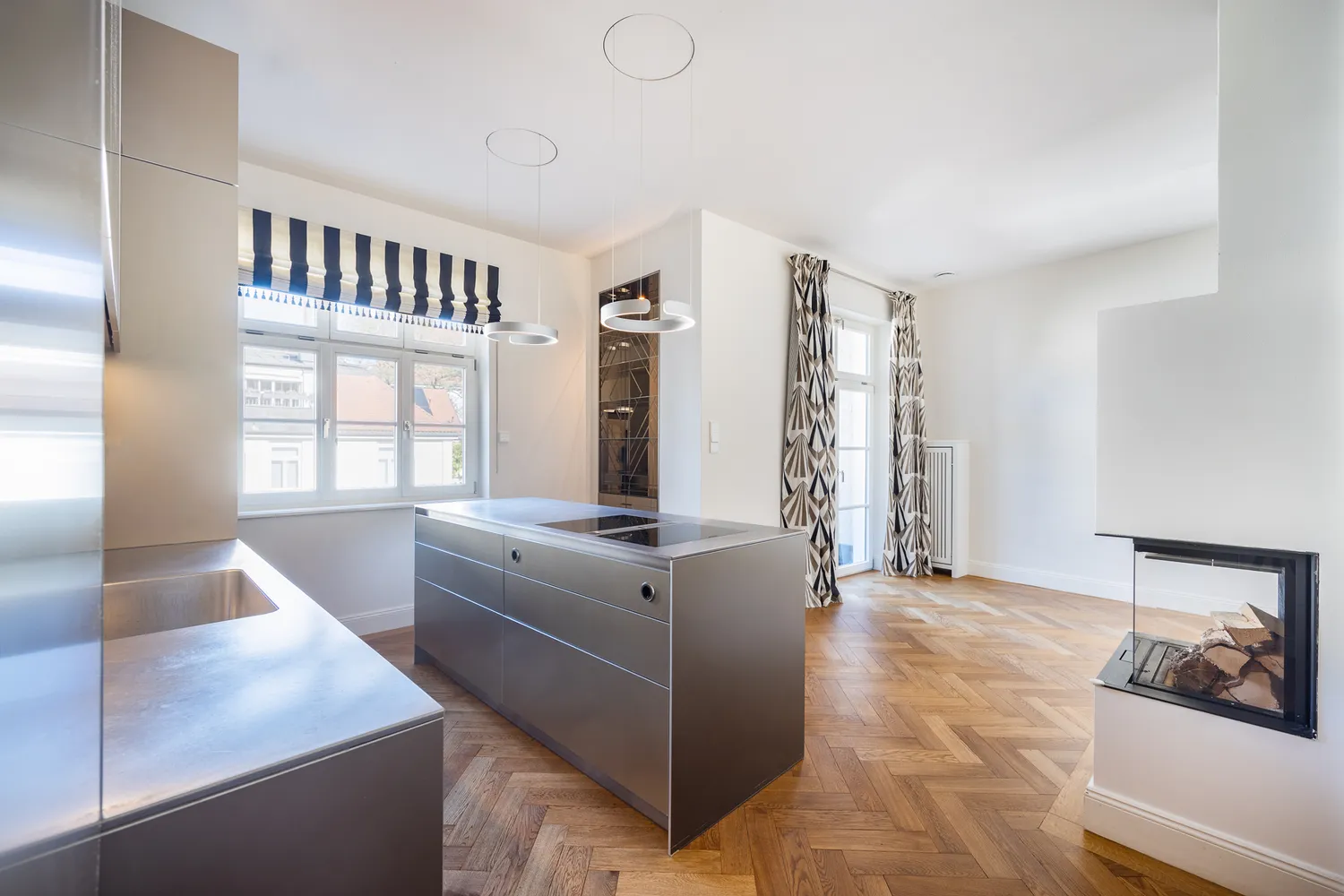 5 Zimmer Wohnung mit 252 m² in München – Bild 8