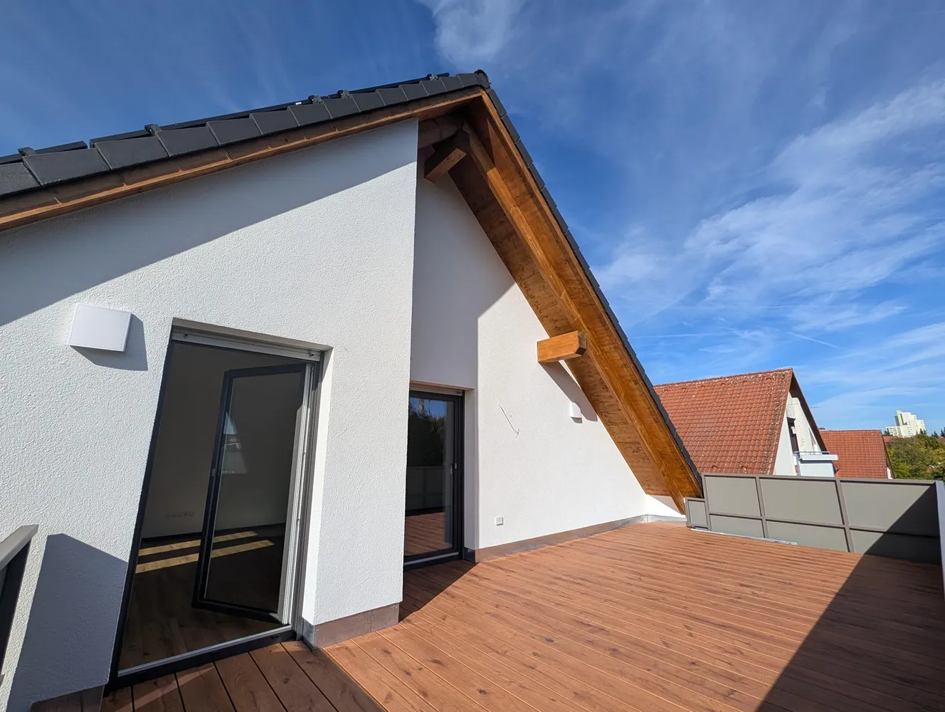 4 Zimmer Wohnung mit 108 m² in Erlangen – Bild 1