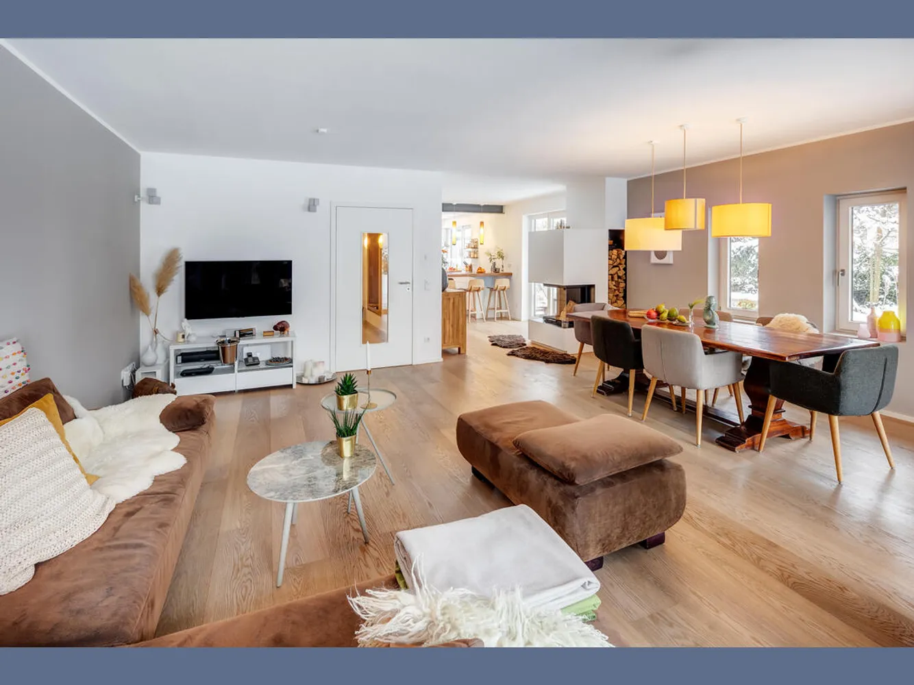 6 Zimmer Haus mit 203 m² in München – Bild 1