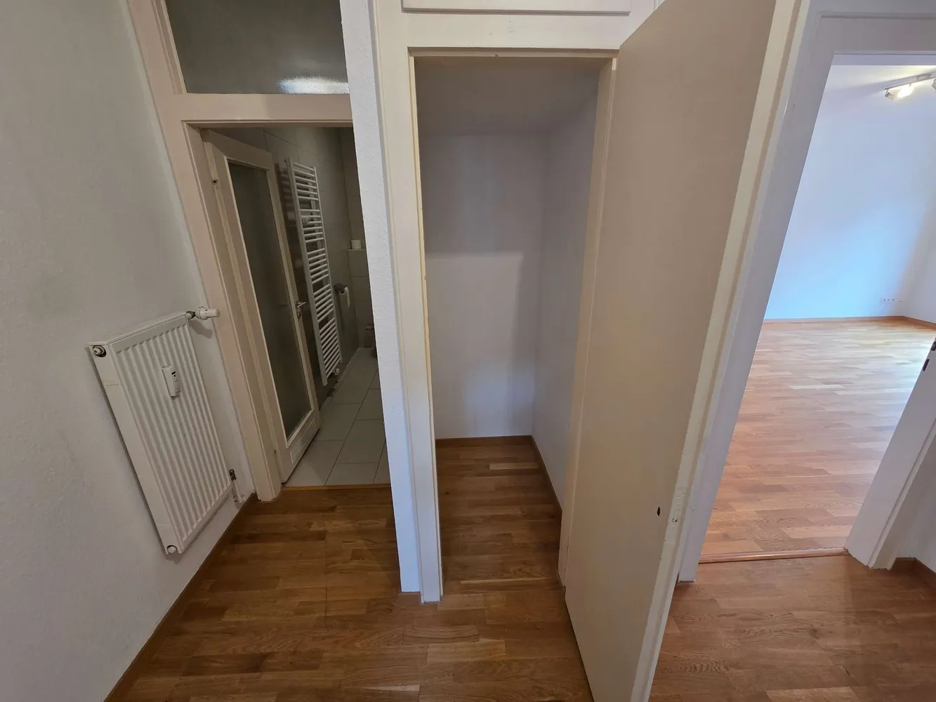 2 Zimmer Wohnung mit 73 m² in Frankfurt am Main – Bild 7