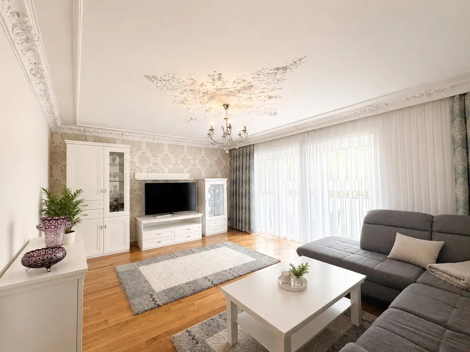 4 Zimmer Wohnung mit 141 m² in Magdeburg – Bild 1