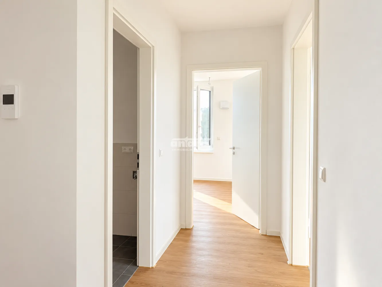 2 Zimmer Wohnung mit 76 m² in Erfurt – Bild 2