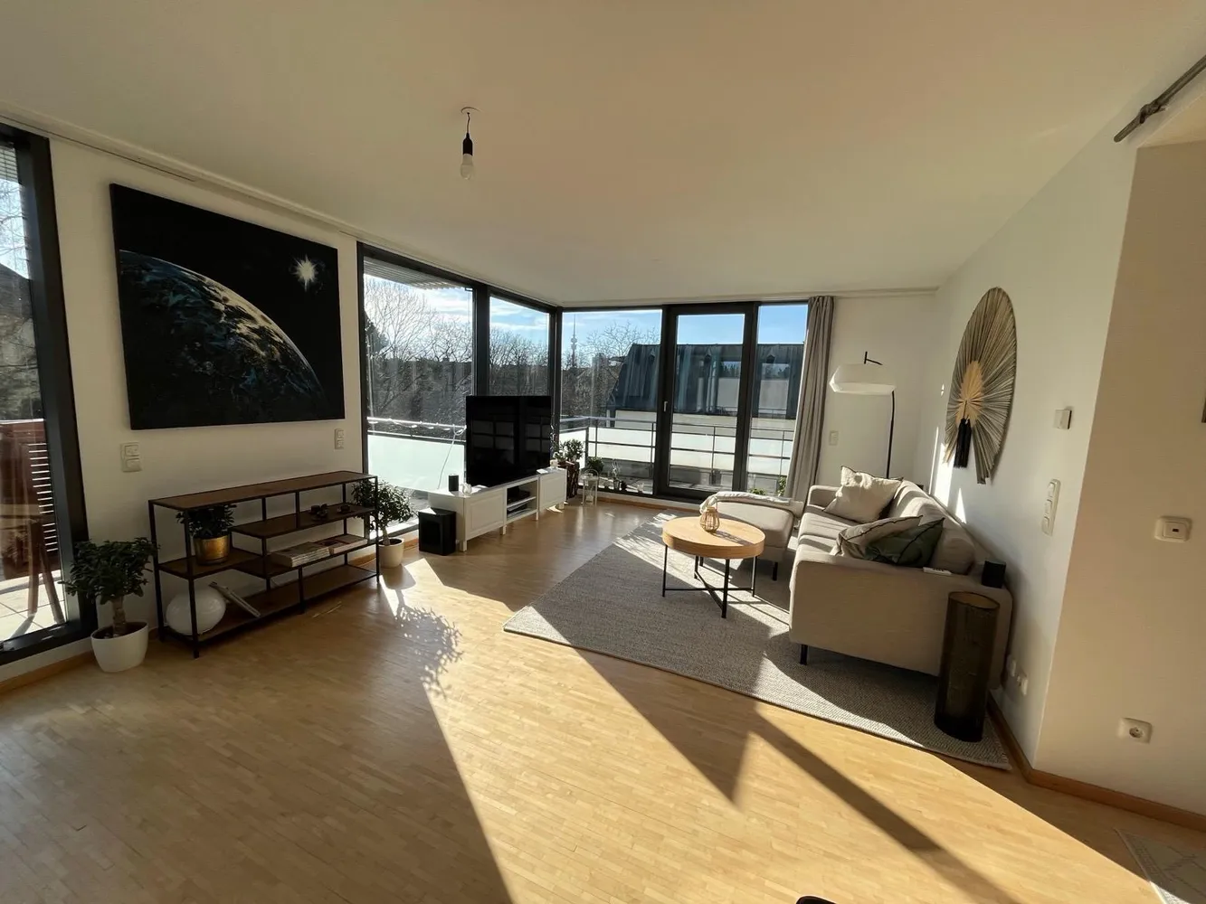 5 Zimmer Wohnung mit 120 m² in München – Bild 2