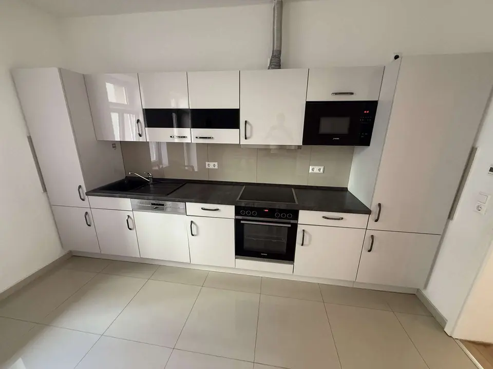 2 Zimmer Wohnung mit 69 m² in Halle (Saale) – Bild 3