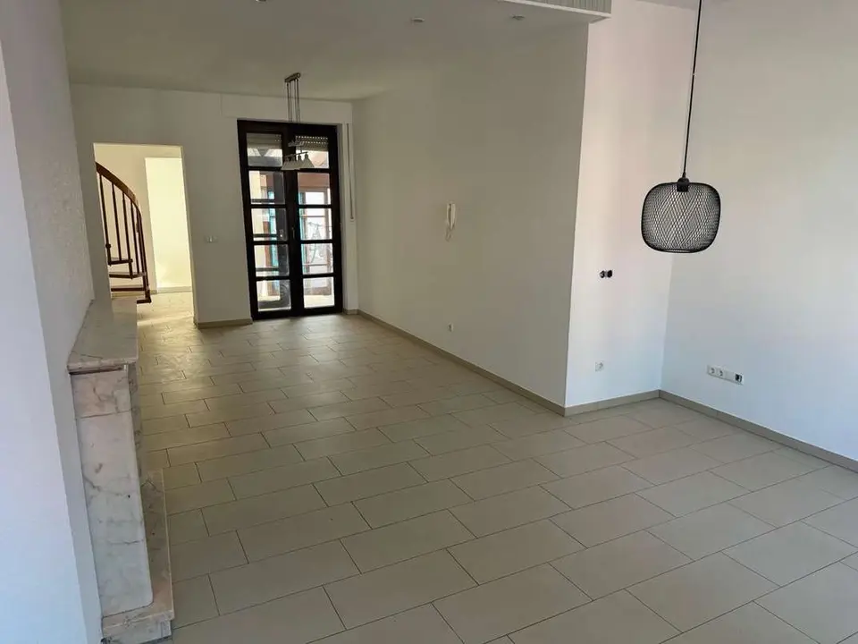 4 Zimmer Wohnung mit 140 m² in Tönisvorst – Bild 3