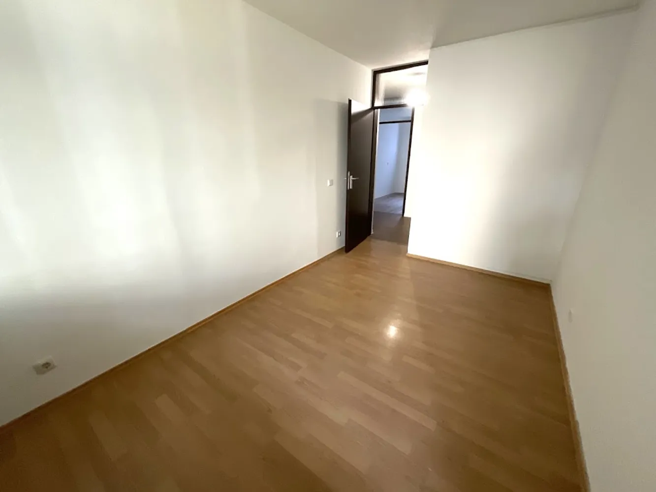 4 Zimmer Wohnung mit 92 m² in Nürnberg – Bild 12