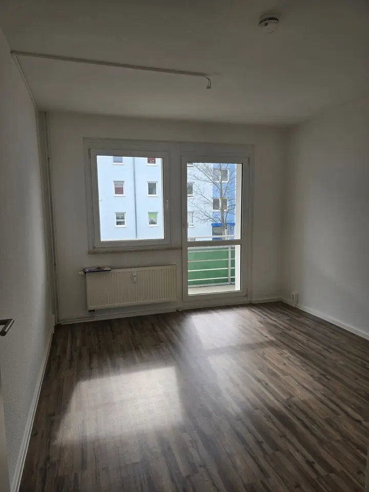 6 Zimmer Wohnung mit 63 m² in Mittweida – Bild 1