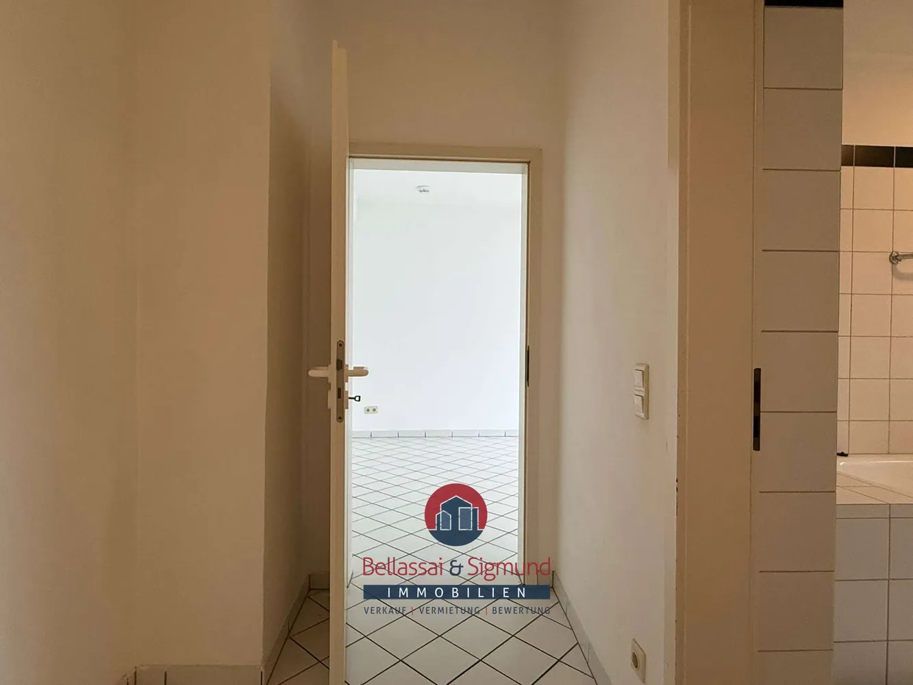 2 Zimmer Wohnung mit 70 m² in Krefeld – Bild 10