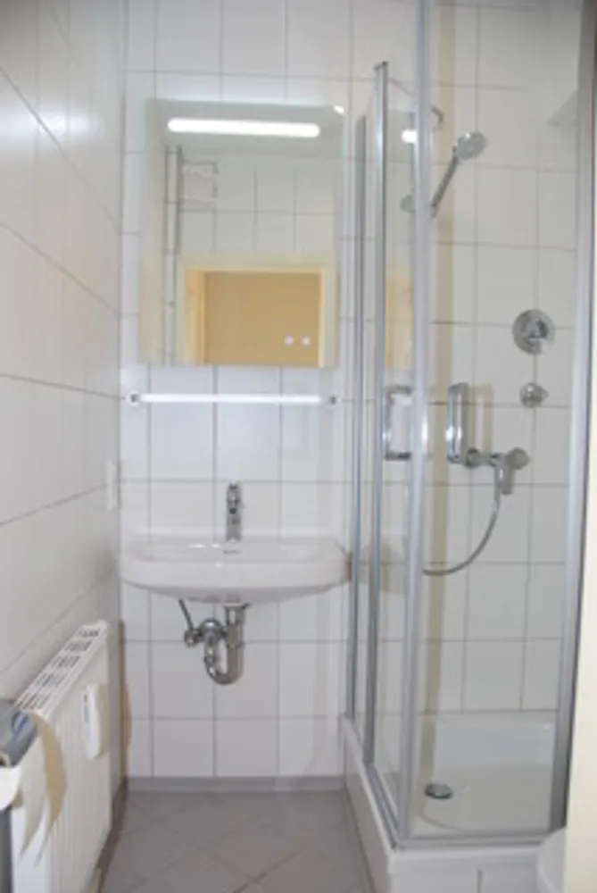 2 room apartment with 27 m² in Cologne – Photo 8
