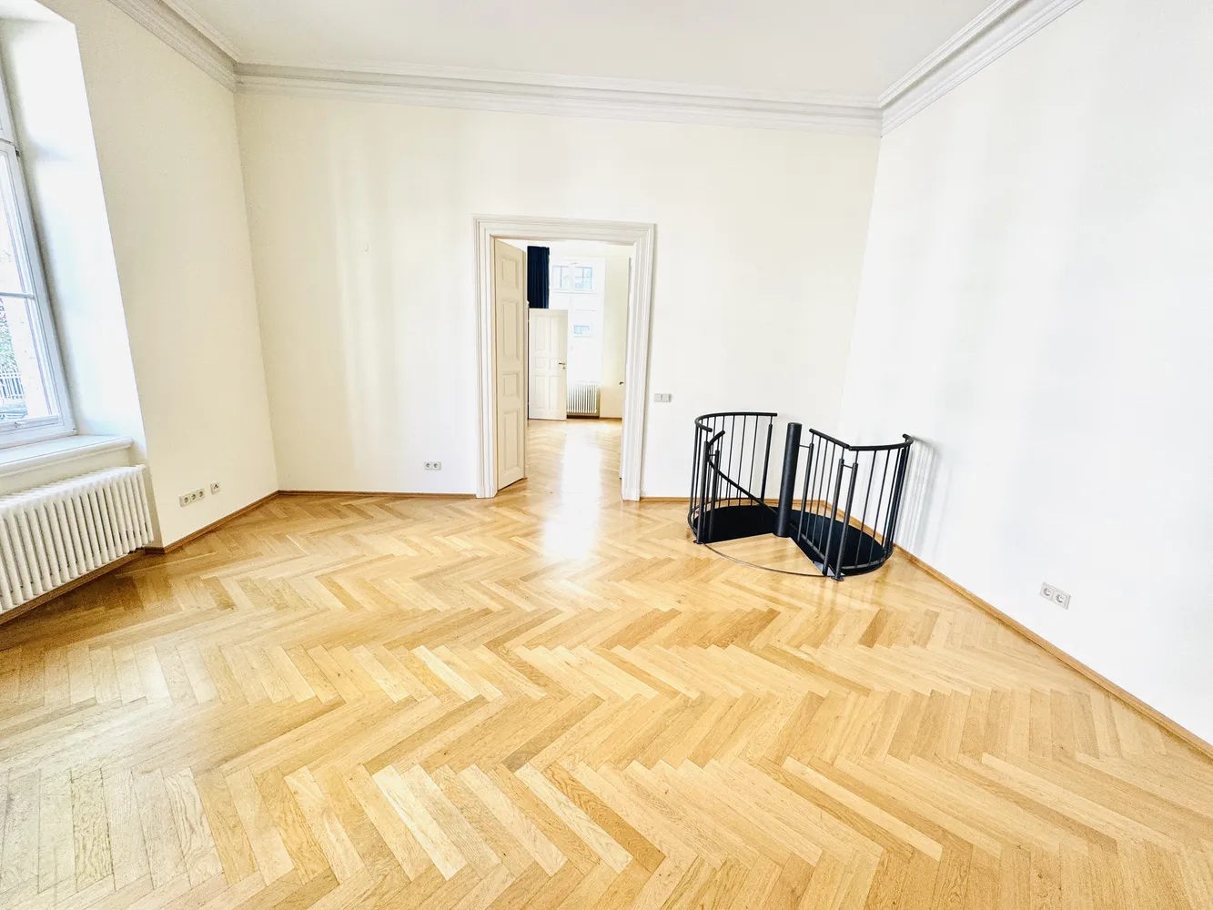 4 Zimmer Wohnung mit 164 m² in Leipzig – Bild 2