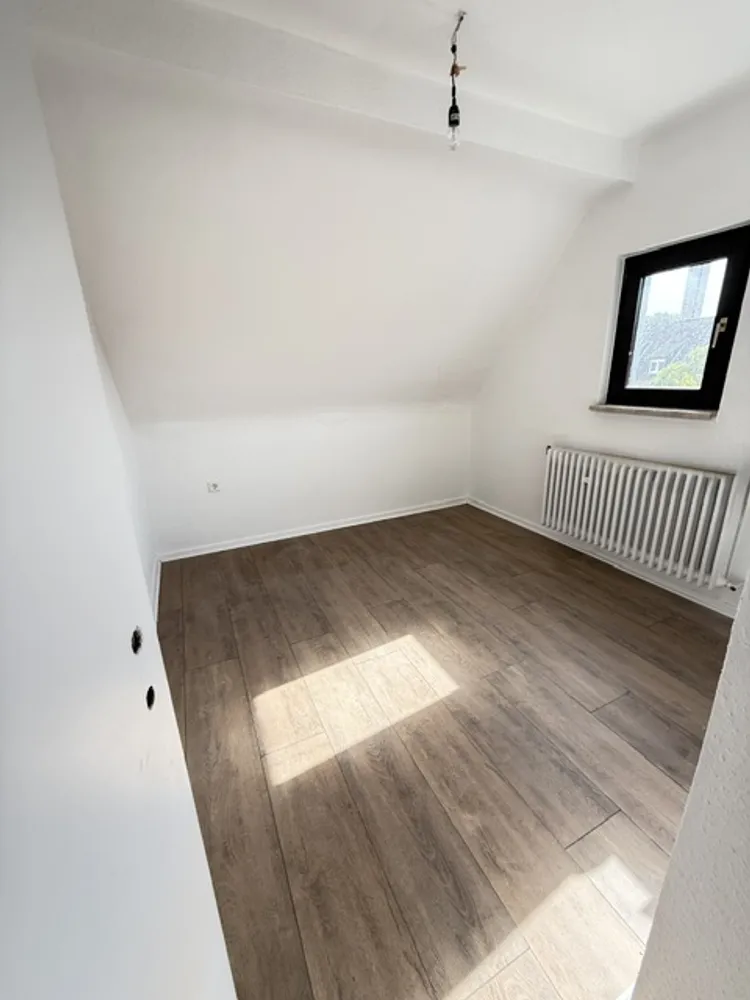 5 Zimmer Haus mit 94 m² in Düsseldorf – Bild 4