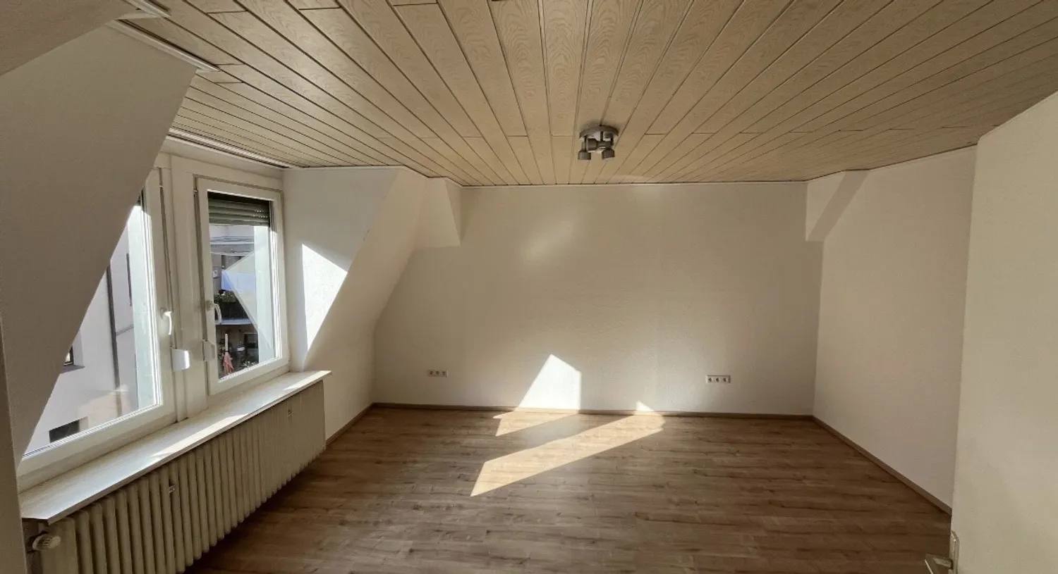 4 Zimmer Wohnung mit 93 m² in Nürnberg – Bild 3