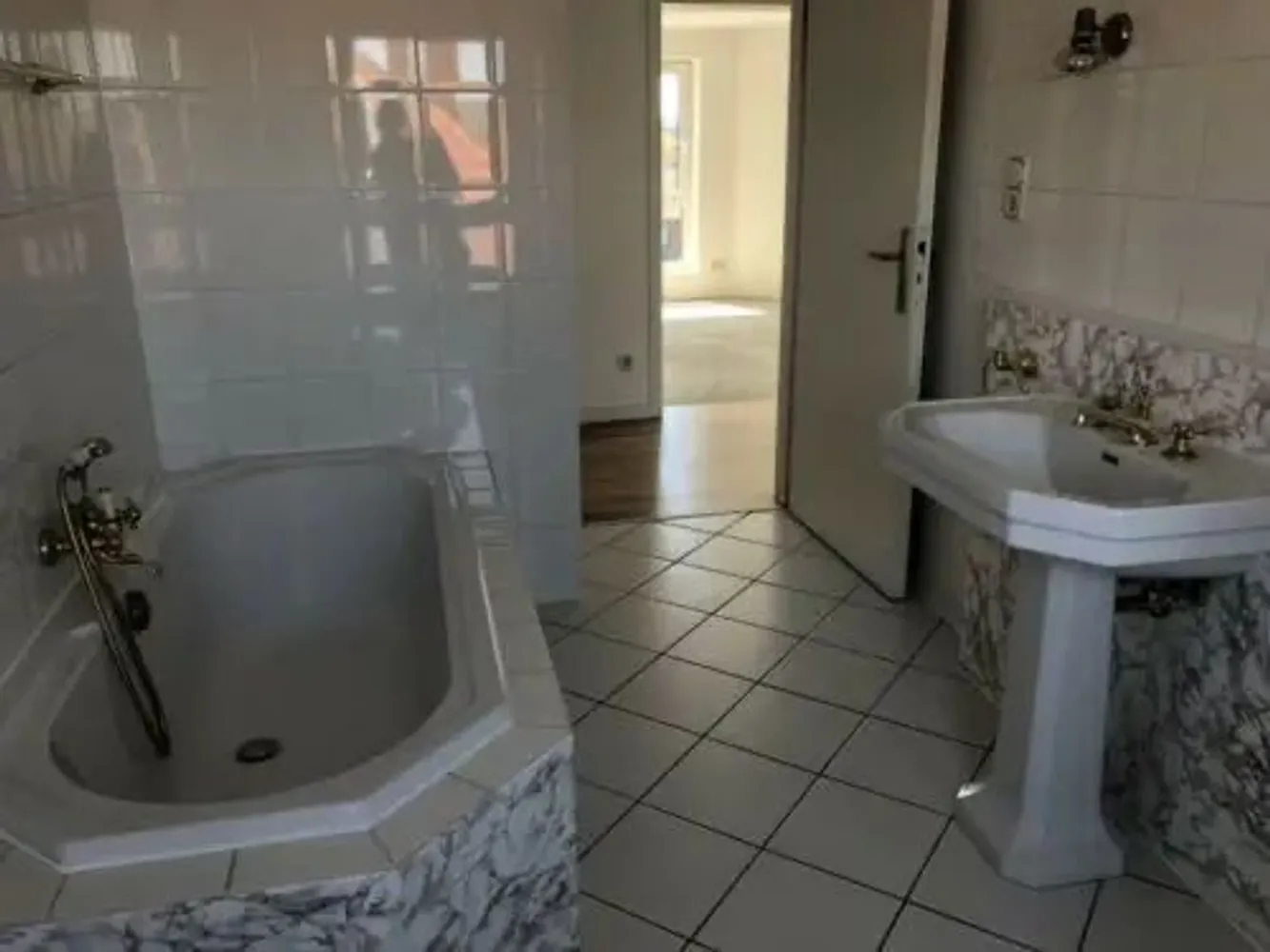 2 Zimmer Wohnung mit 85 m² in Bremen – Bild 5