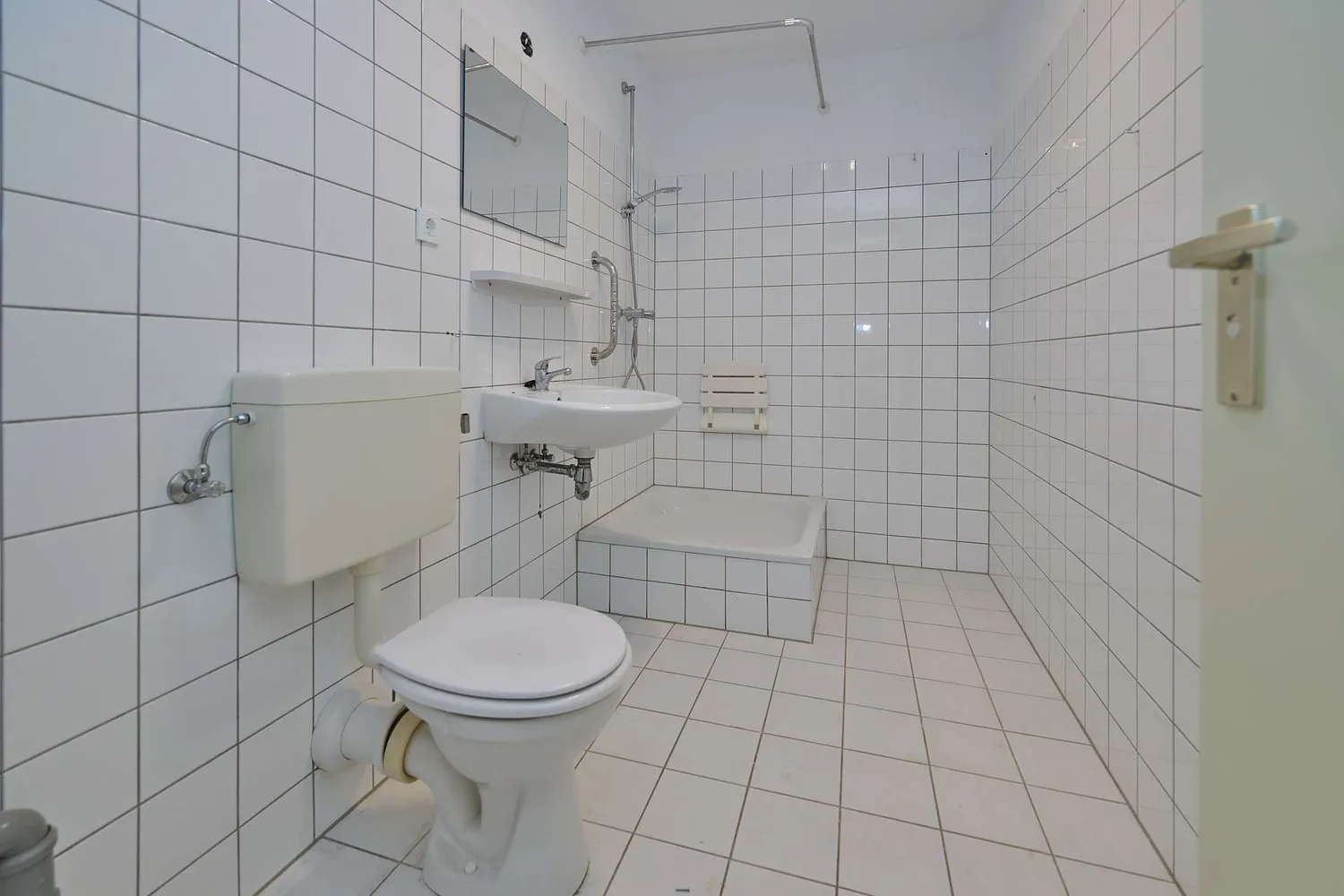 1 room apartment with 65 m² in Tönisvorst – Photo 11