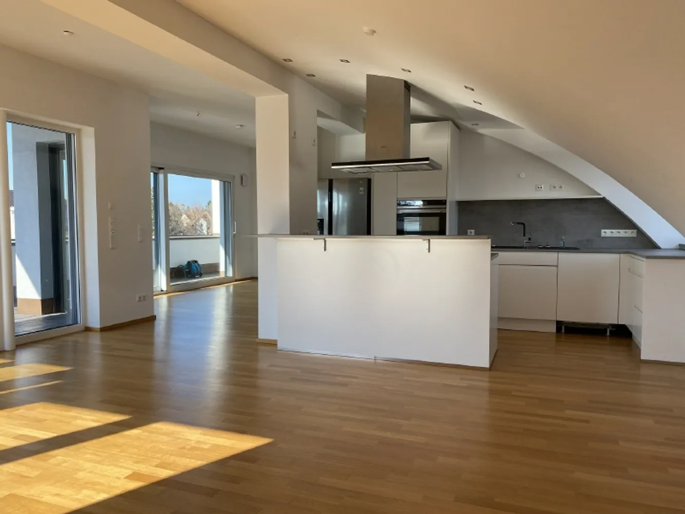 3 room apartment with 112 m² in Munich – Photo 2