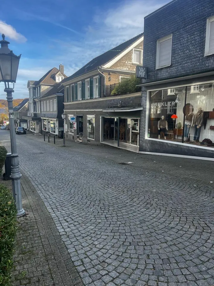 4 Zimmer Haus mit 500 m² in Wuppertal – Bild 1