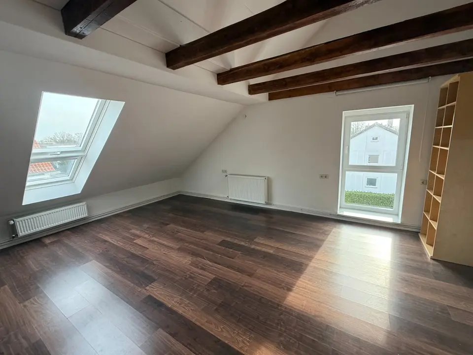 1 Zimmer Wohnung mit 82 m² in Hannover – Bild 1