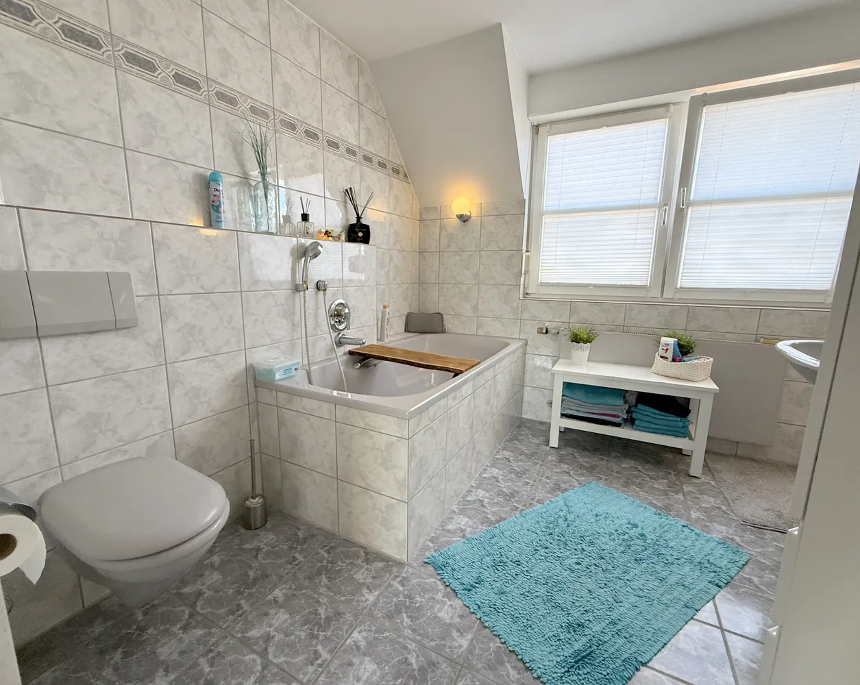 2 Zimmer Wohnung mit 90 m² in Neuss – Bild 4