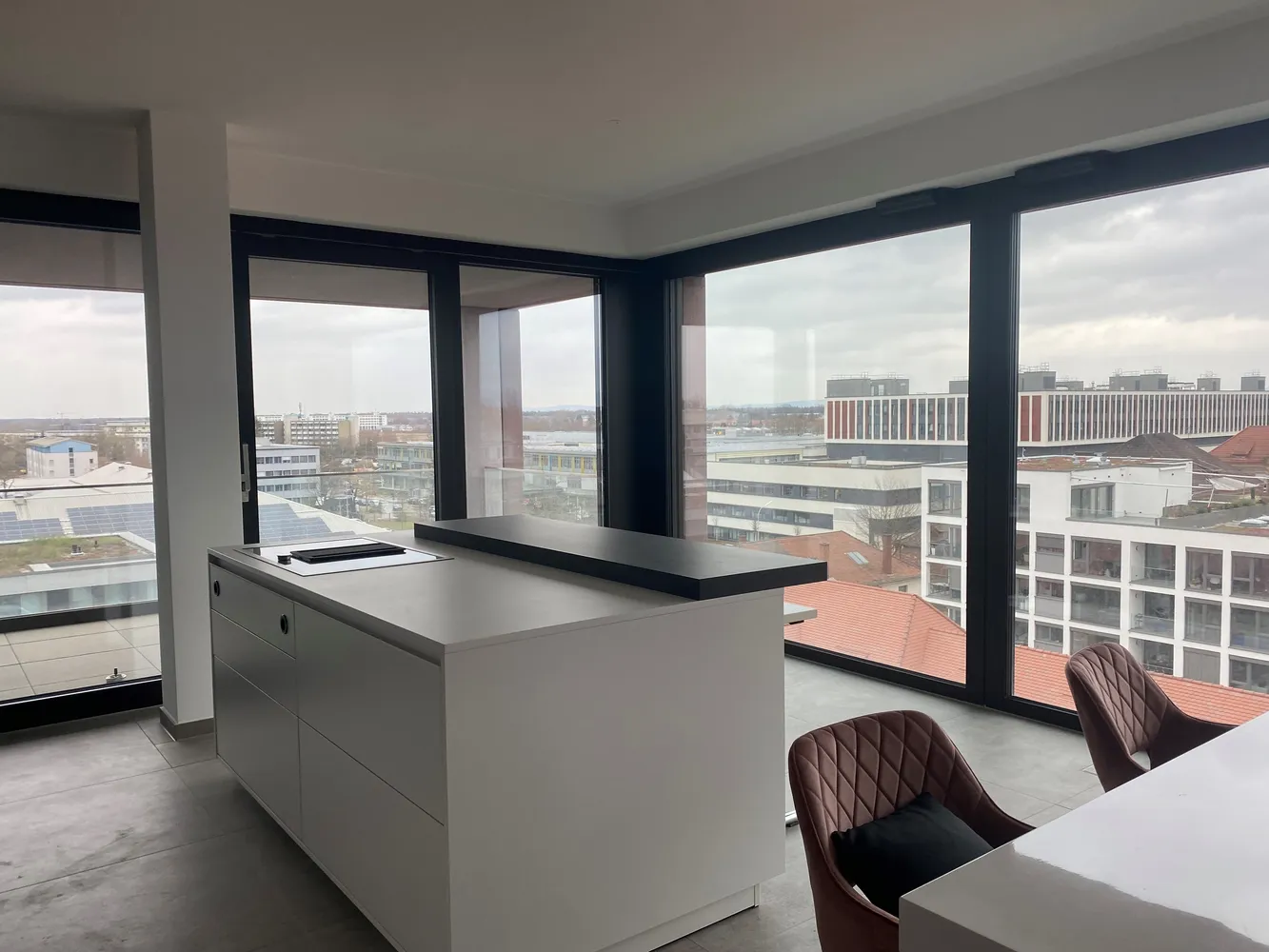 3 Zimmer Wohnung mit 94 m² in Karlsruhe – Bild 2