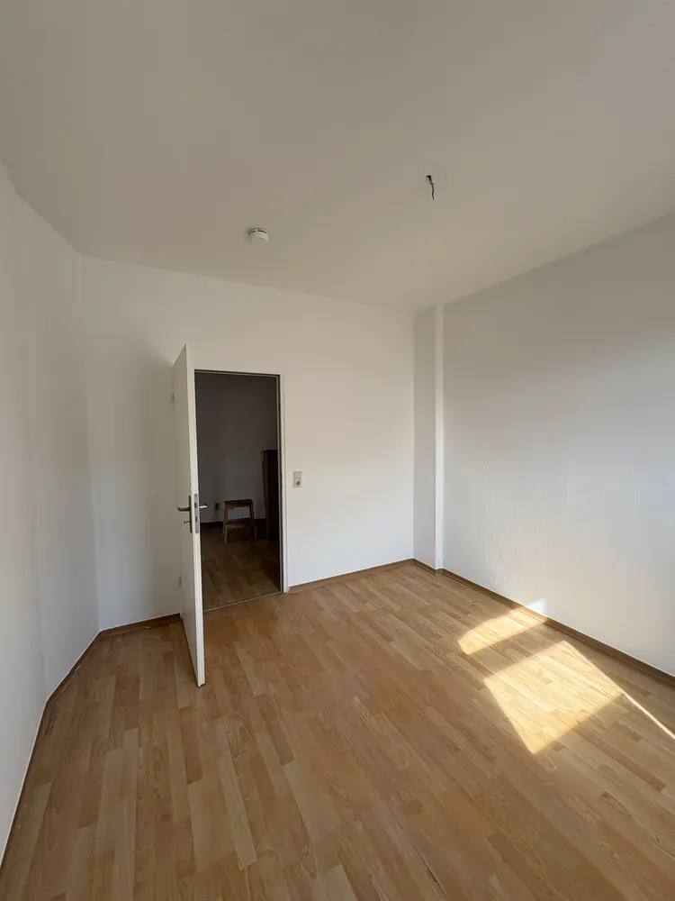 4 Zimmer Wohnung mit 100 m² in Halle (Saale) – Bild 7