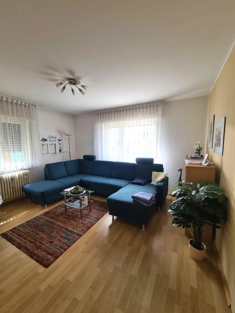 4 Zimmer Wohnung mit 70 m² in Karlsruhe – Bild 2