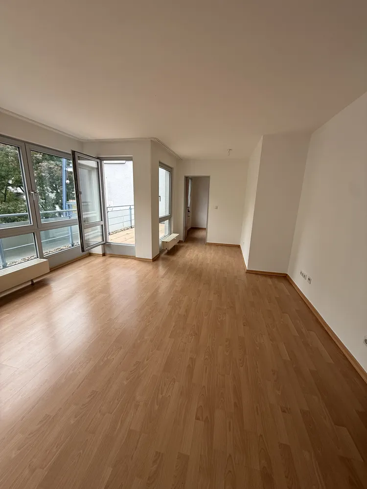 2 room apartment with 57 m² in Düsseldorf – Photo 1