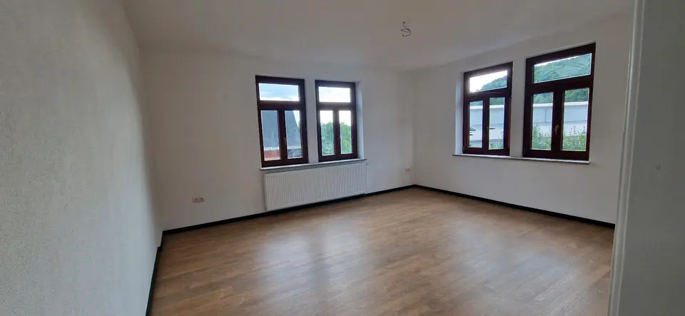 5 Zimmer Wohnung mit 100 m² in Sonneberg – Bild 1