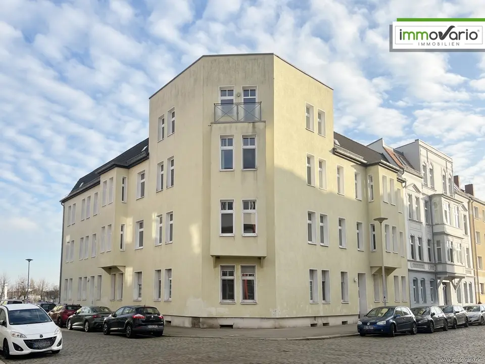 4 Zimmer Wohnung mit 111 m² in Magdeburg – Bild 1