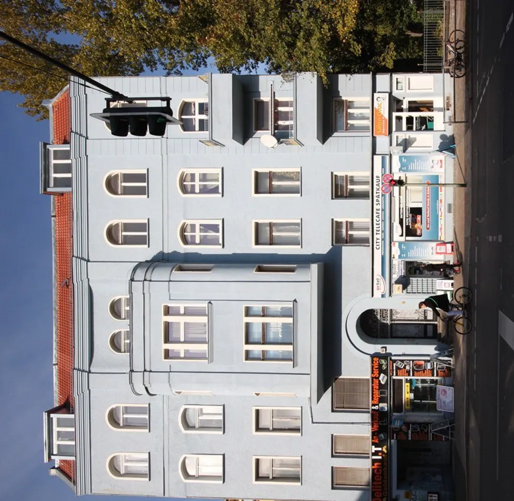 3 Zimmer Wohnung mit 143 m² in Berlin – Bild 1