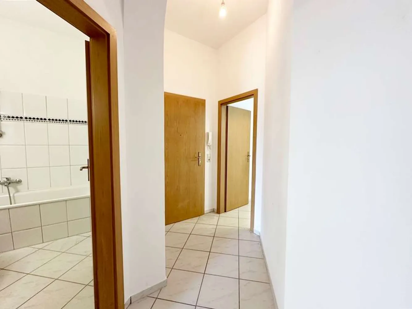 2 room apartment with 50 m² in Chemnitz – Photo 2
