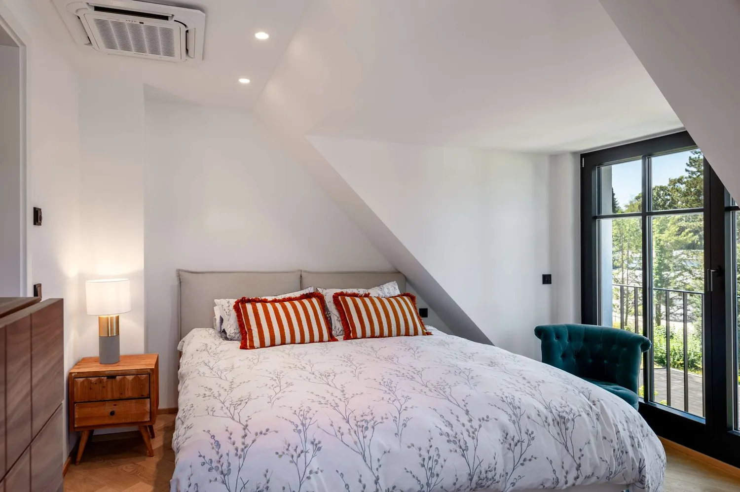 5 Zimmer Haus mit 201 m² in München – Bild 11