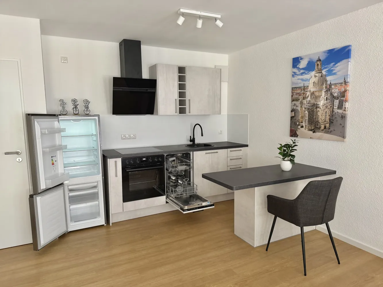 1 Zimmer Wohnung mit 37 m² in Dresden – Bild 2