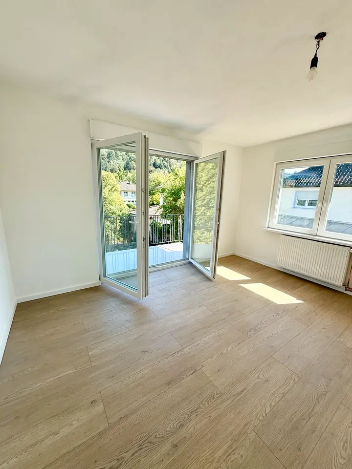 4 Zimmer Wohnung mit 90 m² in Freiburg im Breisgau – Bild 2