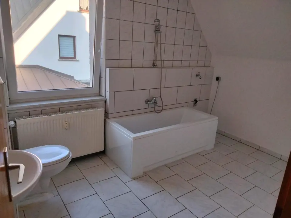 4 Zimmer Wohnung mit 110 m² in Suhl – Bild 7