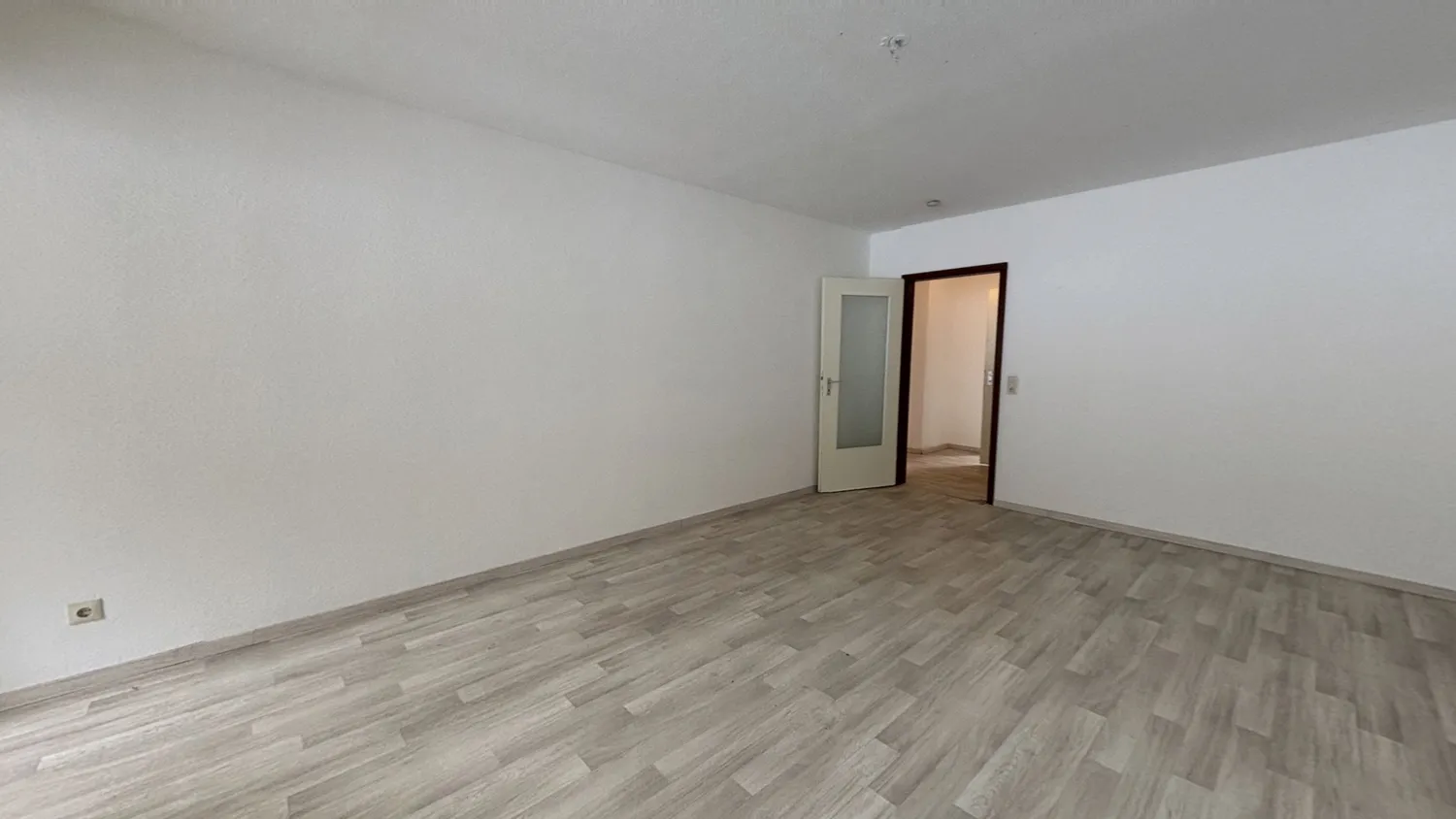2 Zimmer Wohnung mit 60 m² in Wuppertal – Bild 2