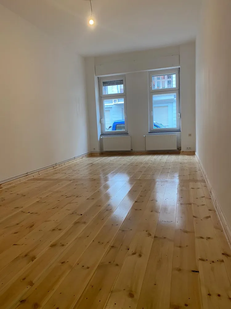 2 Zimmer Wohnung mit 75 m² in Berlin – Bild 2