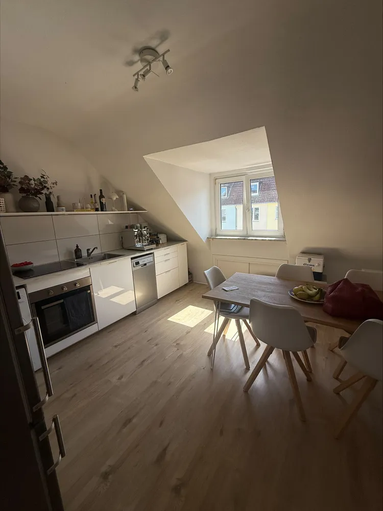 2 Zimmer Wohnung mit 53 m² in Düsseldorf – Bild 2