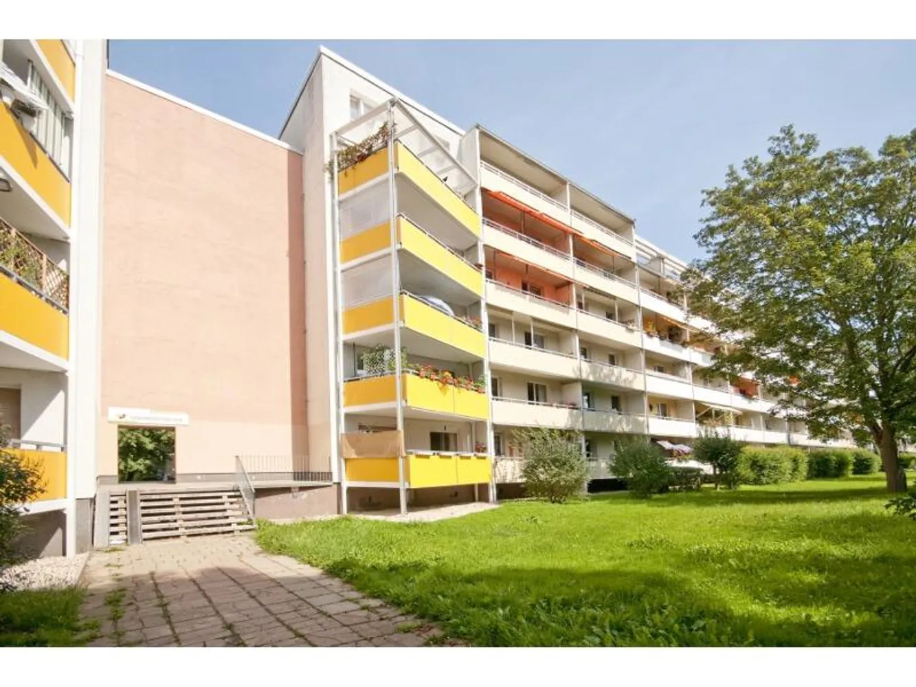 2 Zimmer Wohnung mit 50 m² in Halle (Saale) – Bild 2