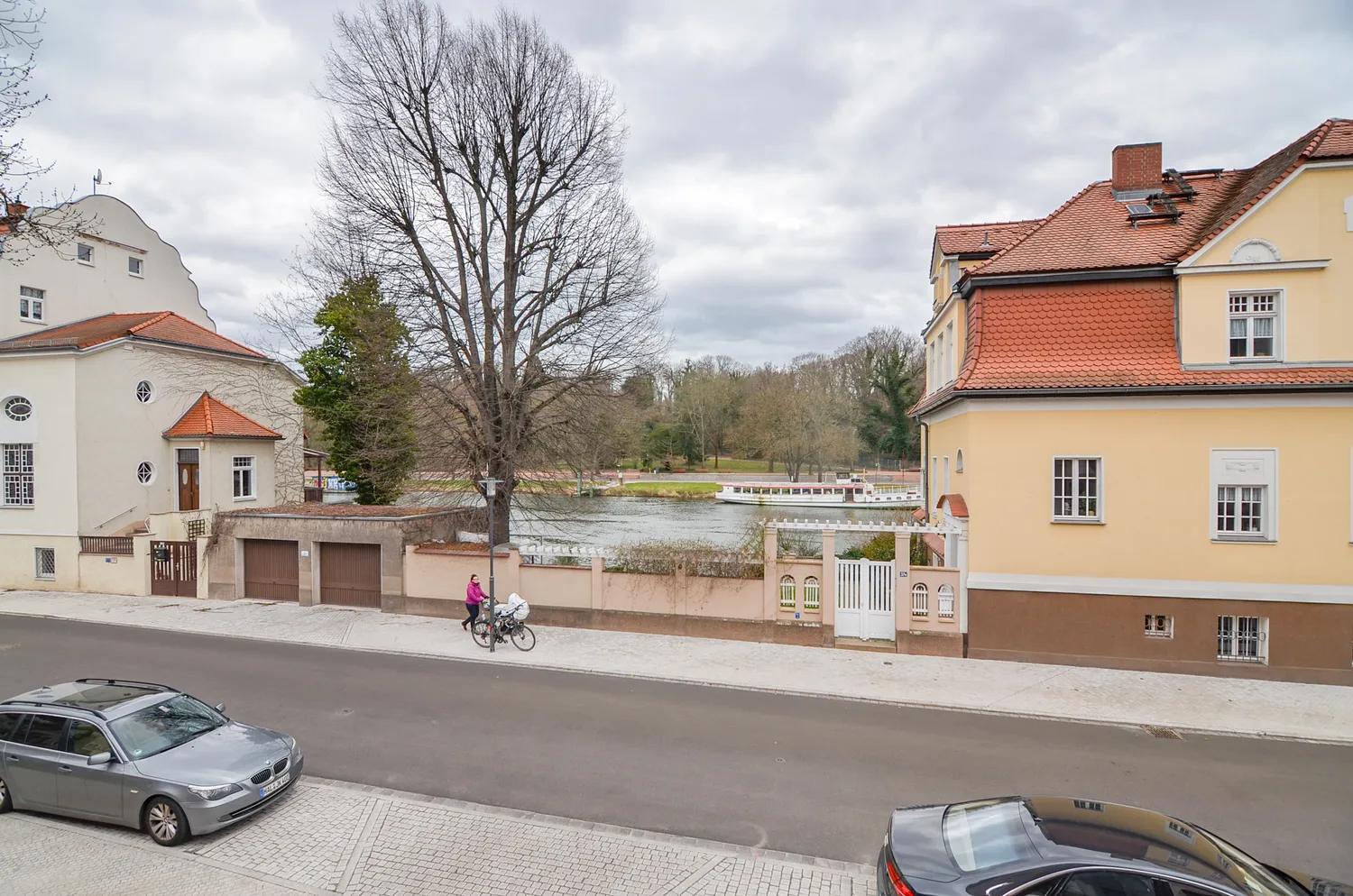 3 Zimmer Wohnung mit 105 m² in Halle (Saale) – Bild 2