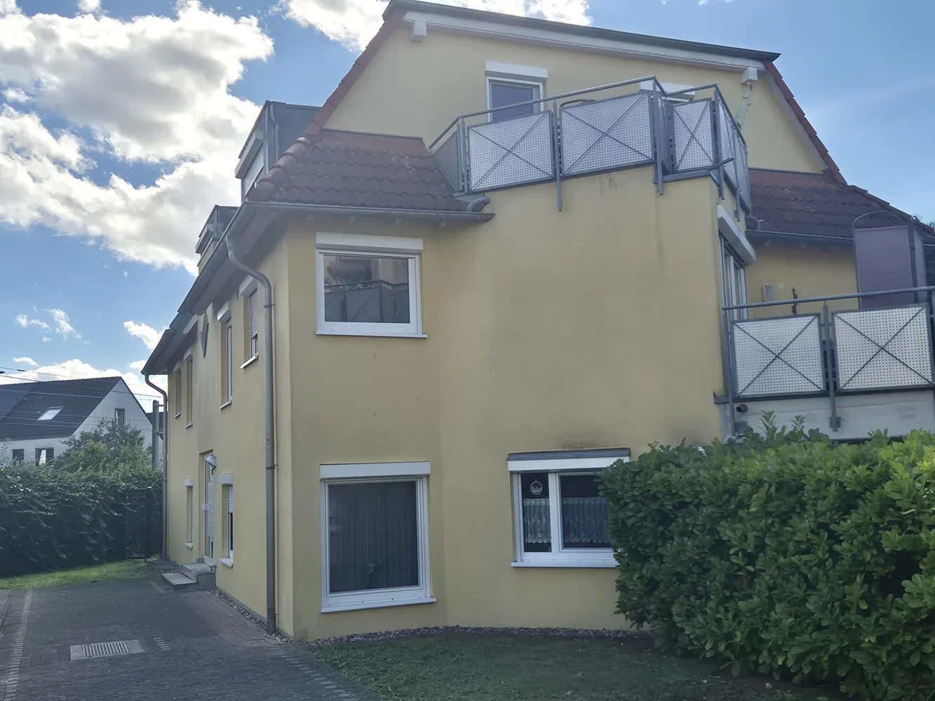 2 Zimmer Wohnung mit 70 m² in Köln – Bild 2