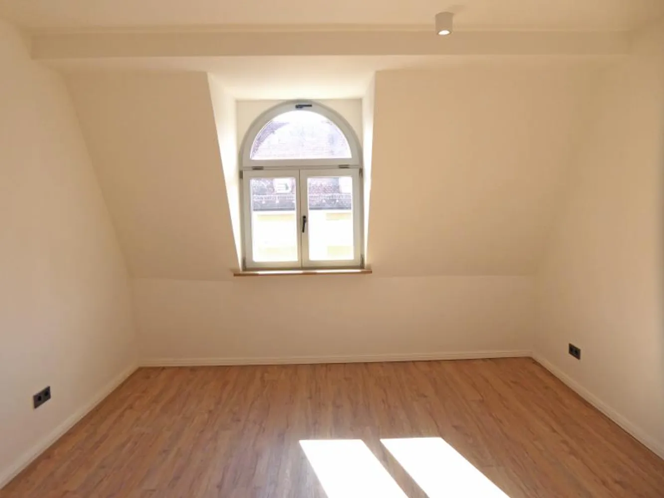 1 Zimmer Wohnung mit 28 m² in Nürnberg – Bild 2