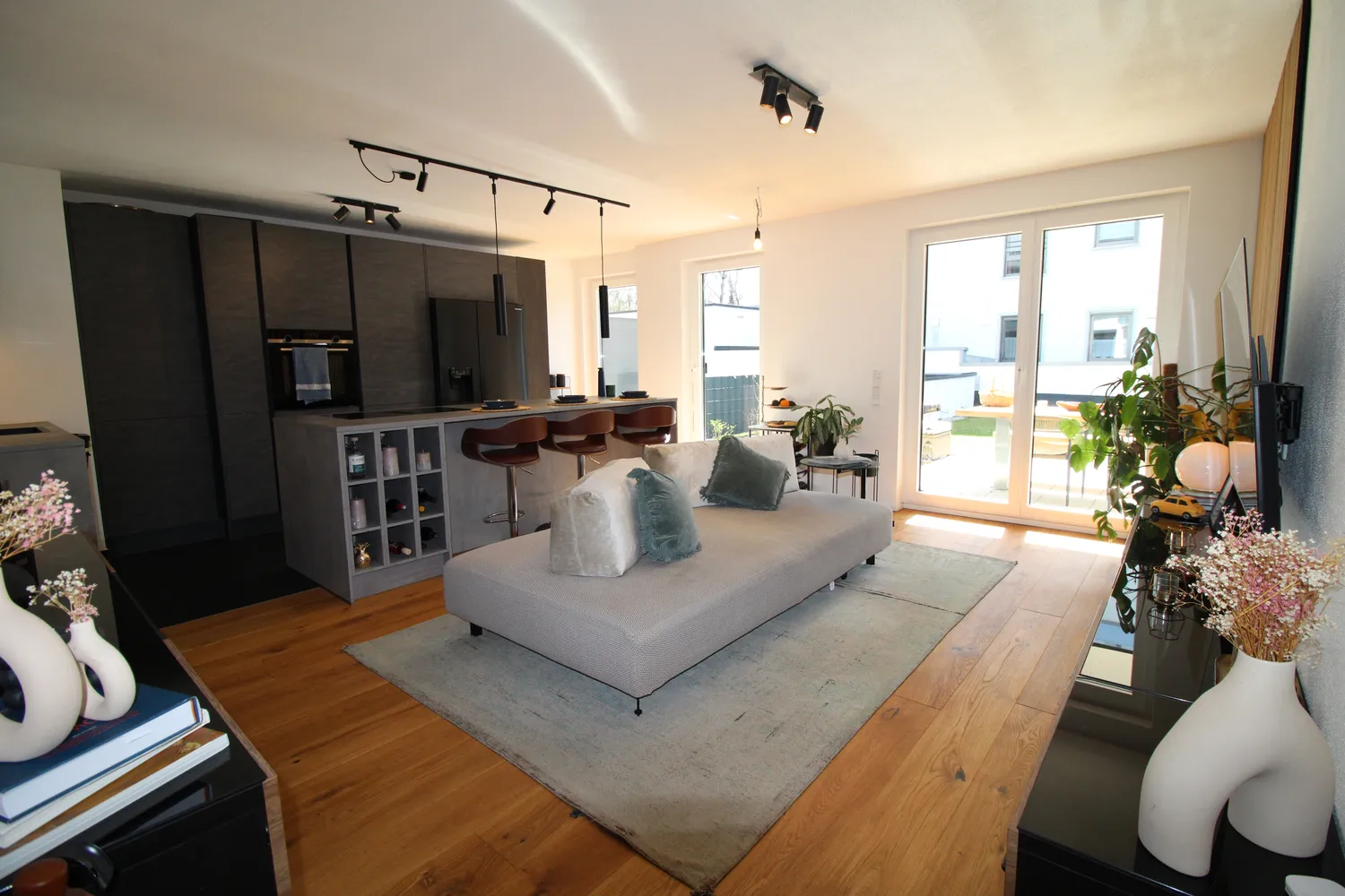 3 Zimmer Wohnung mit 83 m² in München – Bild 2