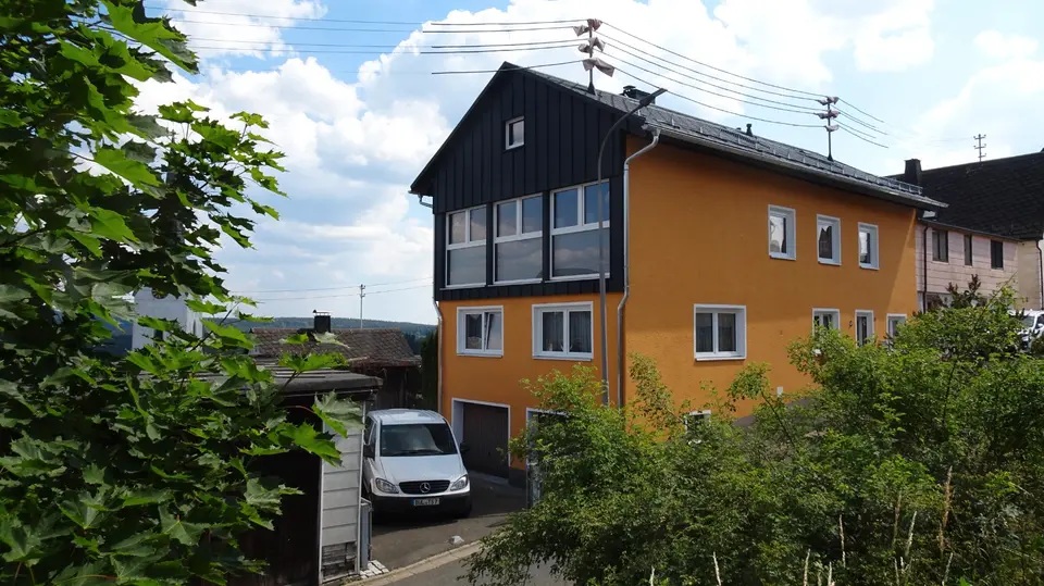 8 Zimmer Haus mit 190 m² in Sonneberg – Bild 2