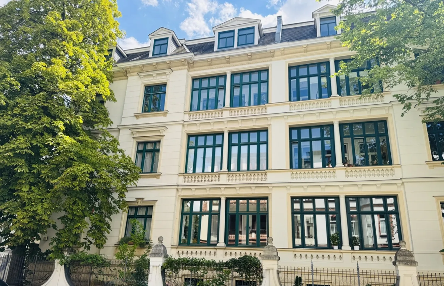 4 Zimmer Wohnung mit 151 m² in Leipzig – Bild 1