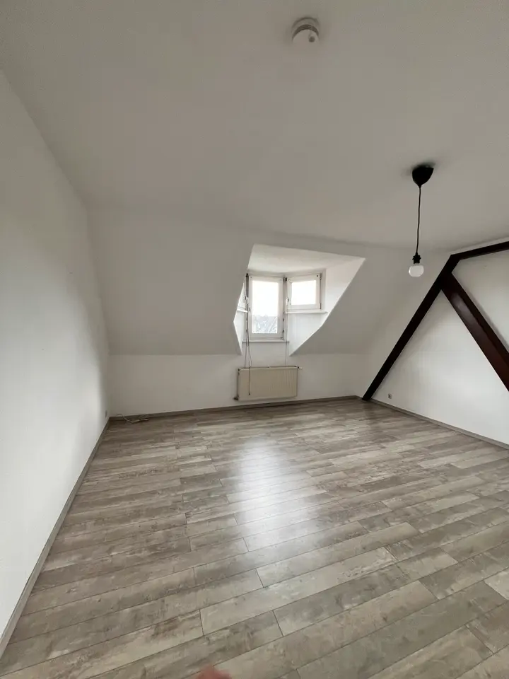 WG-Zimmer mit 23 m² in Wiesbaden – Bild 2