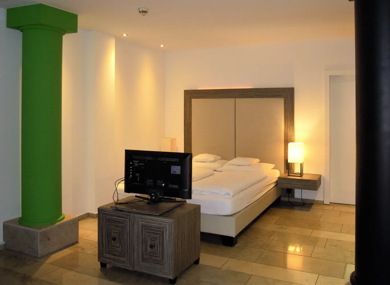 1 Zimmer Wohnung mit 44 m² in Düsseldorf – Bild 2